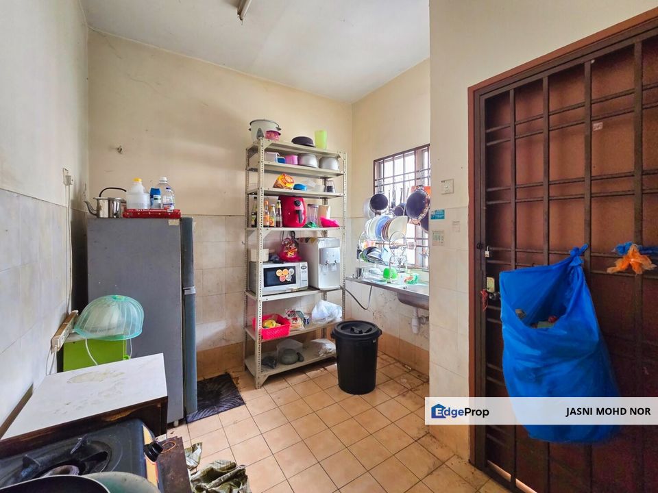 END LOT Double Storey Terrace Jalan Selasih Cahaya Alam Shah Alam, Selangor, Shah Alam