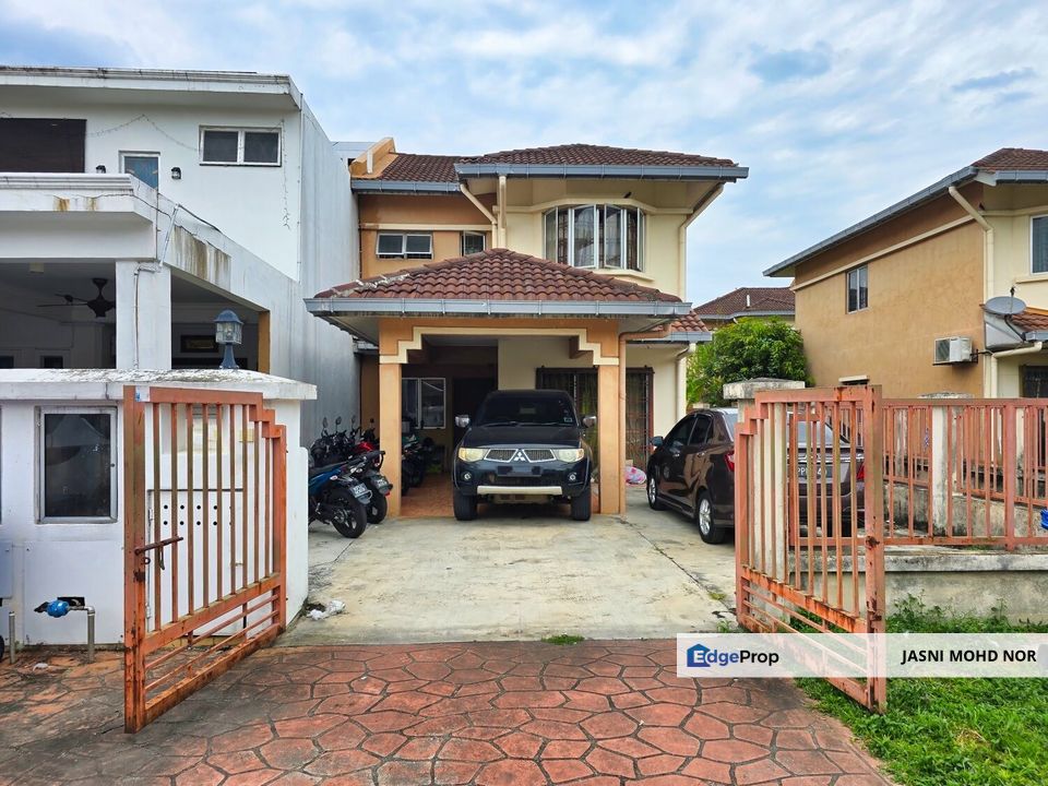 END LOT Double Storey Terrace Jalan Selasih Cahaya Alam Shah Alam, Selangor, Shah Alam