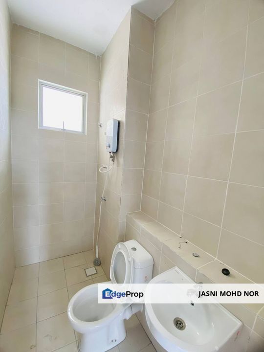 TO LET RESIDENSI ADELIA 3 BANGI Avenue Kajang (Corner Unit, Lampau & Kipas Siap Pasang), Selangor, Bangi