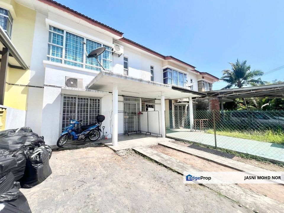 NEAR SURAU & SCJOOL Double Storey, Selangor, Semenyih