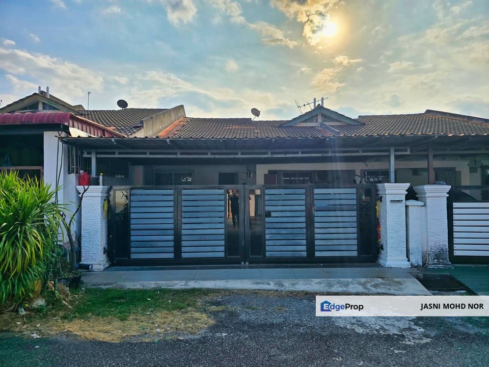 LUAS 1571sqft Teees 1 Tingkat Taman Desa Vista Salak Tinggi Sepang BEBAS BANJIR, Selangor, Sepang