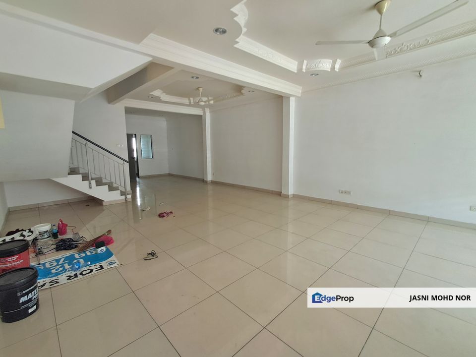 3-Storey Terrace House Taman Aman Permai Bangi Kajang, Selangor, Kajang