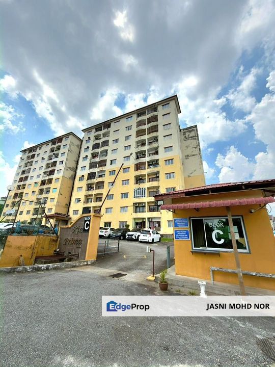 Tingkat 2 Ada Lif Apartmrnt Ria Prima Kajang, Selangor, Kajang