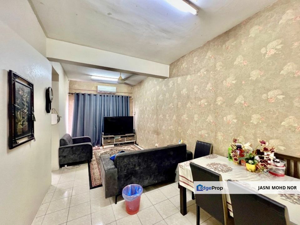 Tingkat 2 Ada Lif Apartmrnt Ria Prima Kajang, Selangor, Kajang