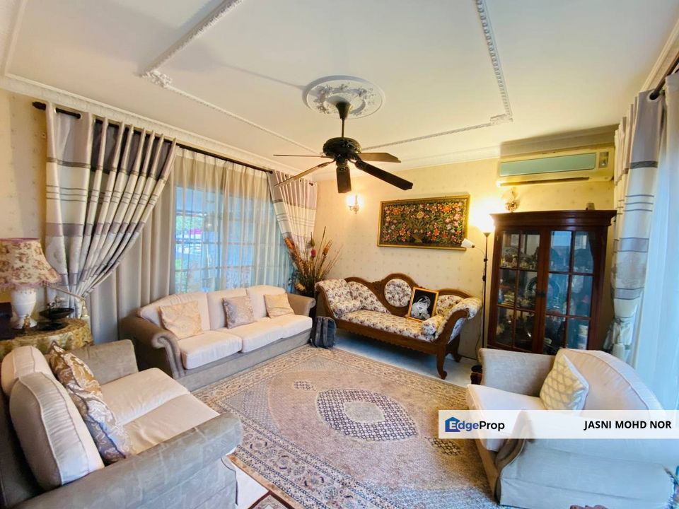 FACING OPEN  Two and Half Storey Terrace Taman Wabgsa Baiduri Subang Jaya , Selangor, Subang Jaya