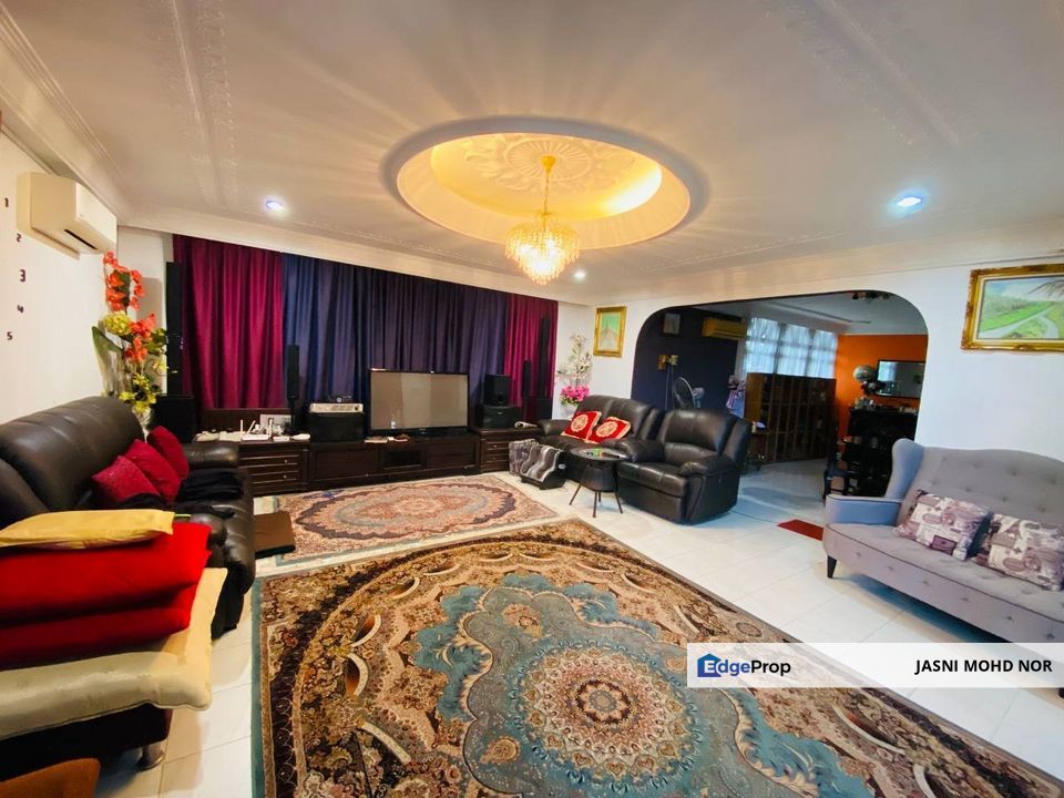 FACING OPEN  Two and Half Storey Terrace Taman Wabgsa Baiduri Subang Jaya , Selangor, Subang Jaya