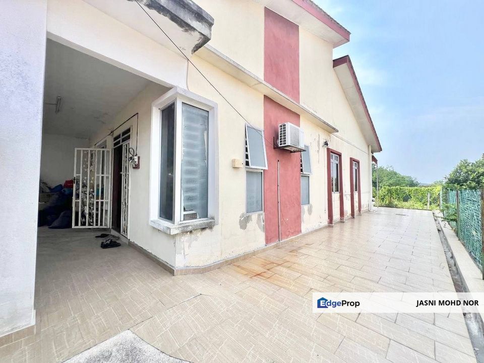 Single Storey Semi-D Taman Desa Salak Idaman Salak Tinggi Sepang, Selangor, Sepang