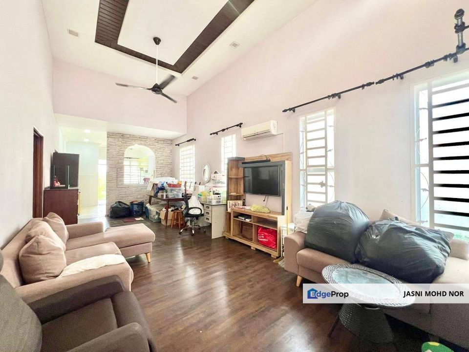 Single Storey Semi-D Taman Desa Salak Idaman Salak Tinggi Sepang, Selangor, Sepang