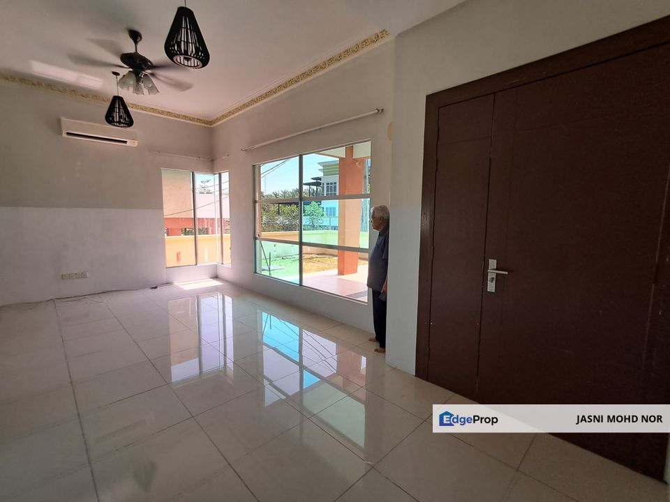 Semi-D 2-Storey LUAS SELESA Tiara Heights Salak Tingg Sepang, Selangor, Sepang