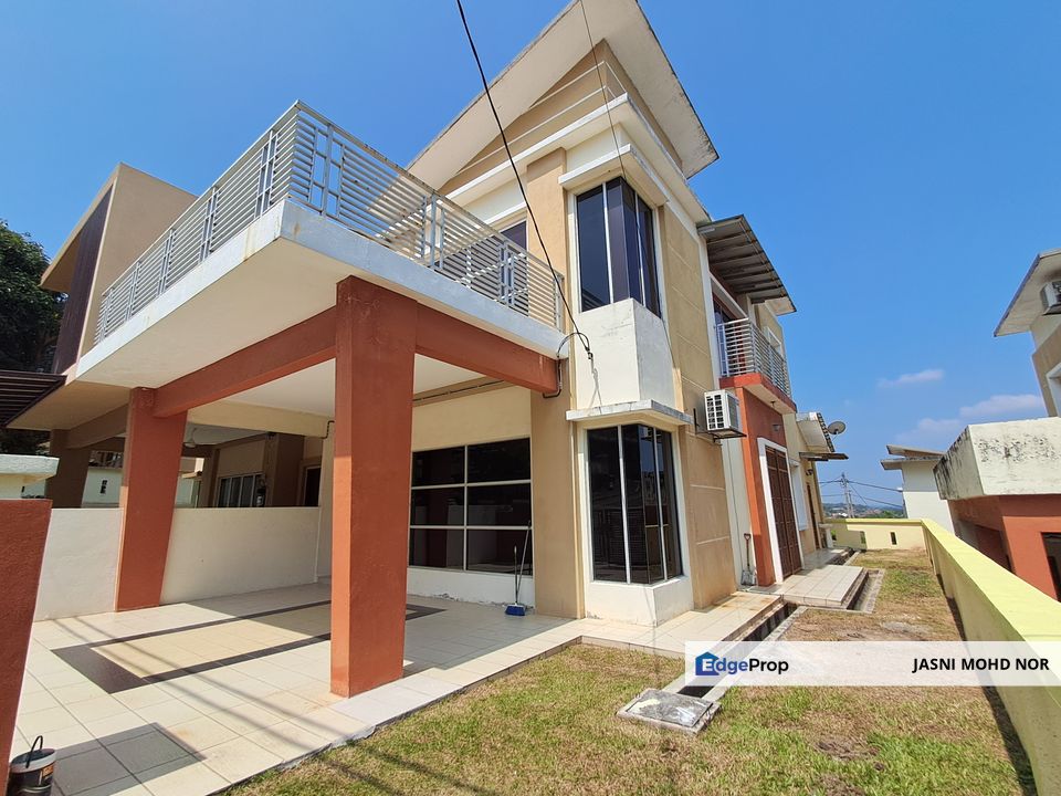Semi-D 2-Storey LUAS SELESA Tiara Heights Salak Tingg Sepang, Selangor, Sepang