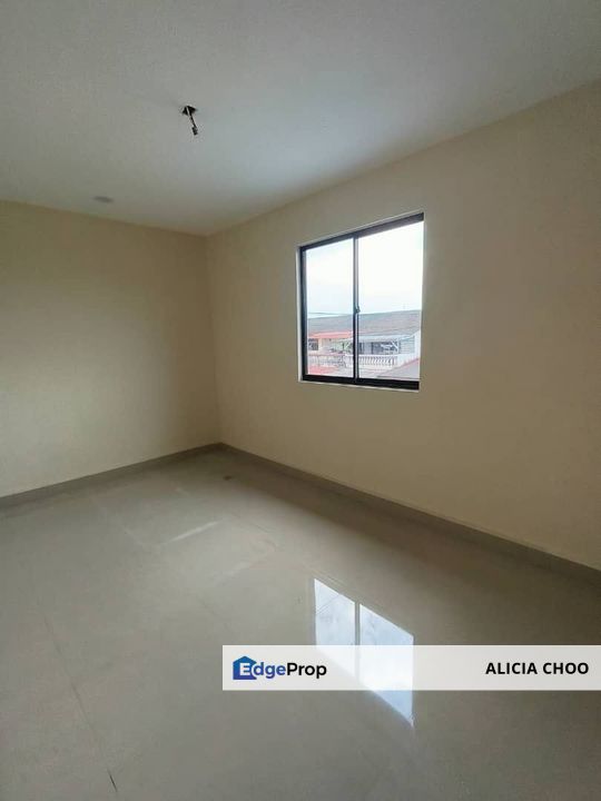 Taman Desa Cemerlang 2 storey low cost house for sales, Johor, Ulu Tiram