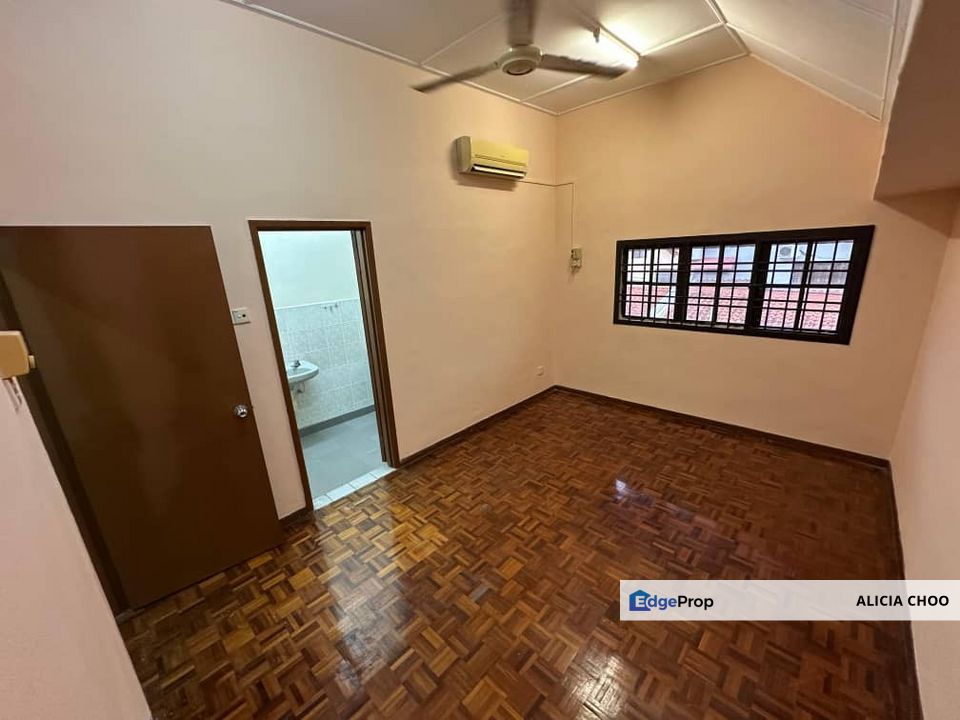 Taman Pelangi Indah 1.5 storey house for sales, Johor, Ulu Tiram