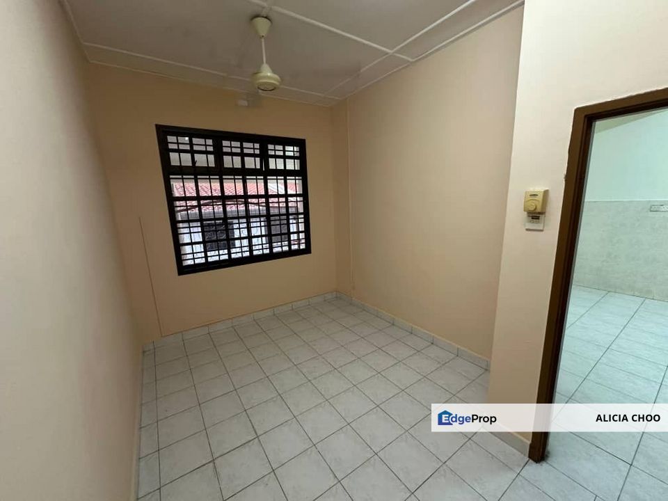 Taman Pelangi Indah 1.5 storey house for sales, Johor, Ulu Tiram