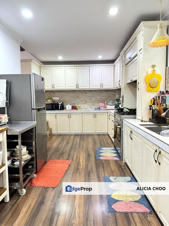 Taman Pelangi Indah 2storey house for sales, Johor, Ulu Tiram