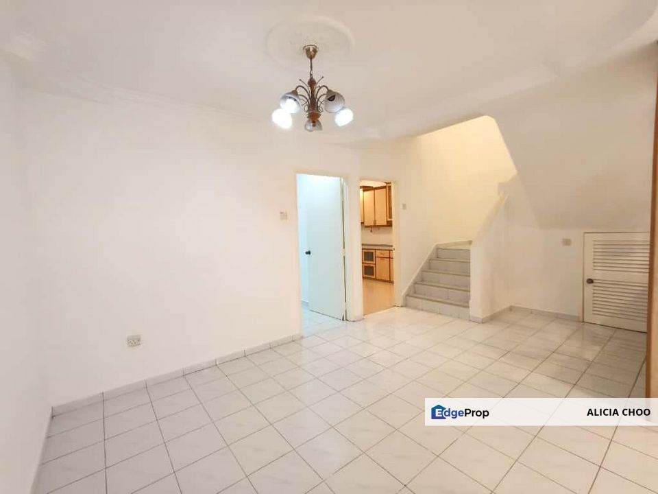 Taman Desa Cemerlang Double storey house for sales, Johor, Ulu Tiram