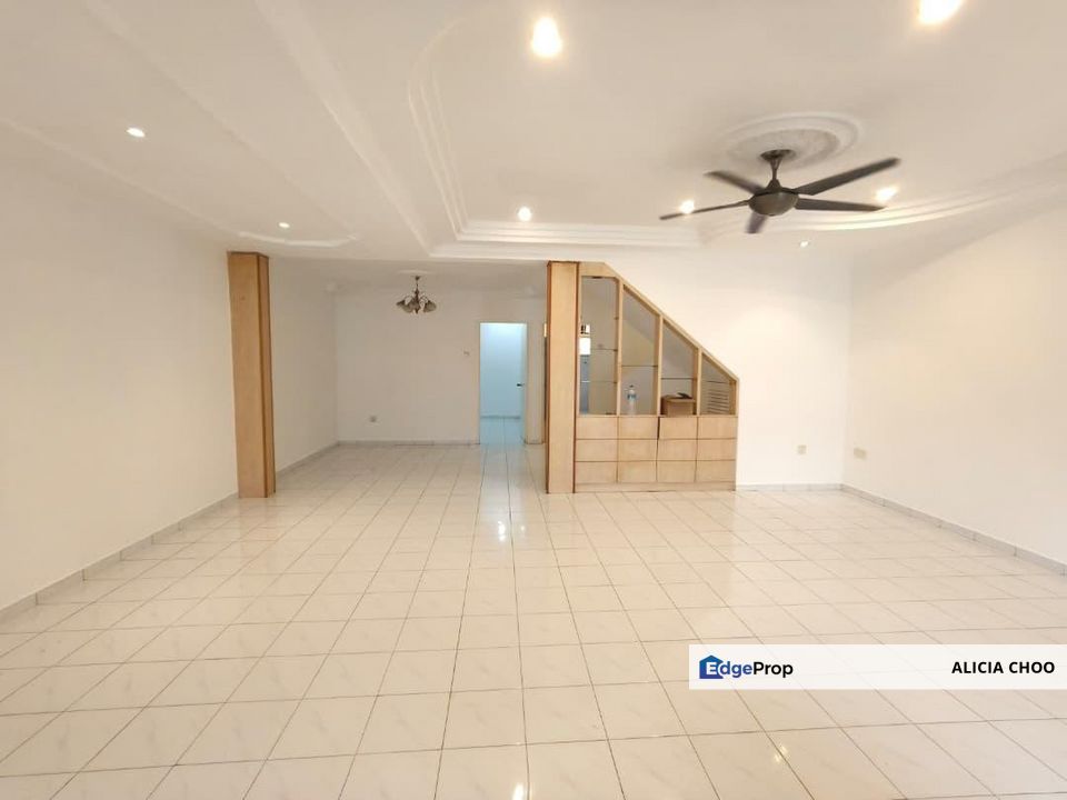 Taman Desa Cemerlang Double storey house for sales, Johor, Ulu Tiram