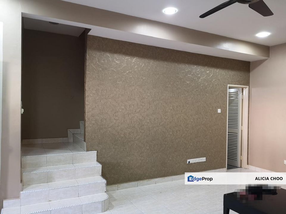 Taman Bestari Indah Double storey house for sales, Johor, Ulu Tiram