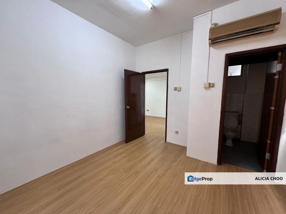 Taman Tan Sri Yacob Shop Apartment for sales, Johor, Skudai