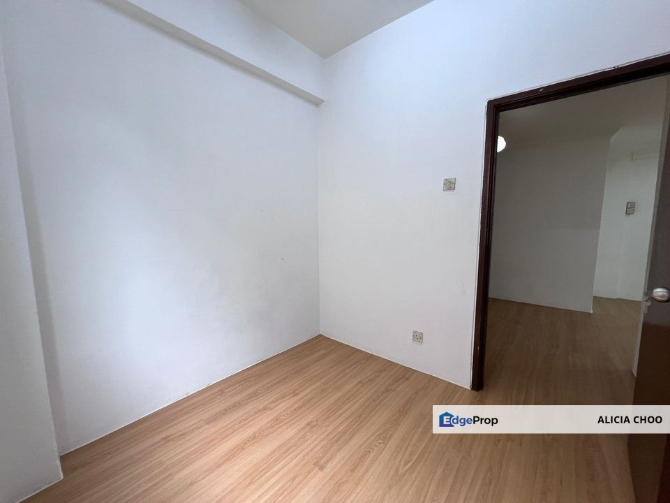 Taman Tan Sri Yacob Shop Apartment for sales, Johor, Skudai