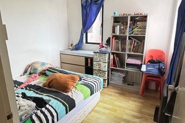 Apartment Seri Intan, Bandar Seri Alam