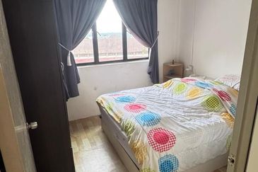 Apartment Seri Intan, Bandar Seri Alam