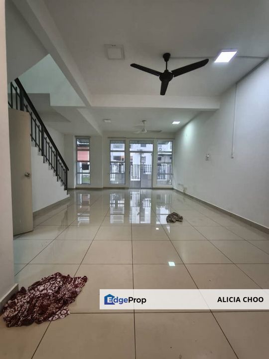 Imperial Jade Residenz Seri Alam Double storey house for sales , Johor, Masai