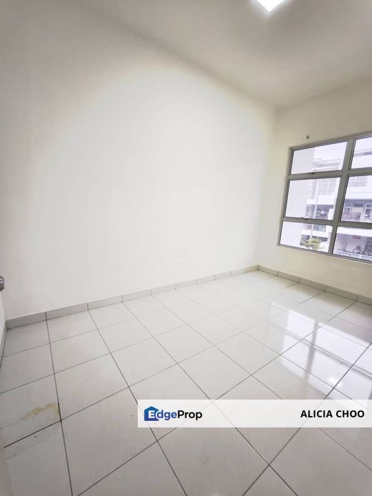 Imperial Jade Residenz Seri Alam Double storey house for sales , Johor, Masai