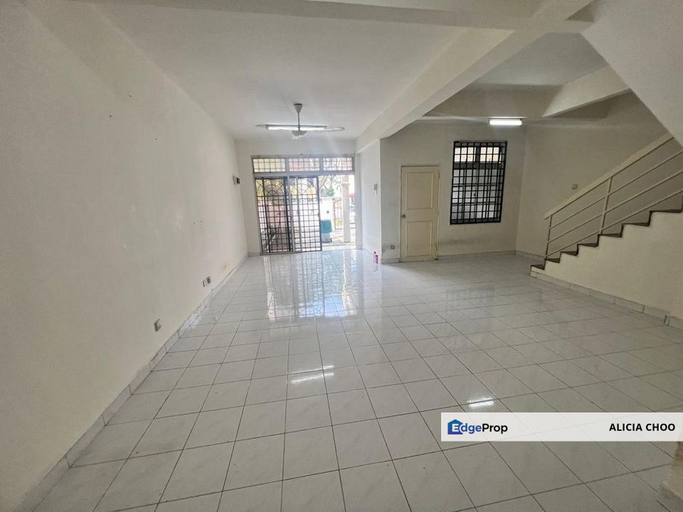 Taman Puteri Wangsa 2 storey house for sales, Johor, Ulu Tiram