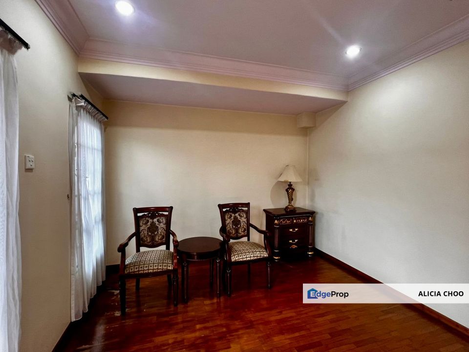 Taman Sutera Utama 2.5 storey house for sales, Johor, Skudai