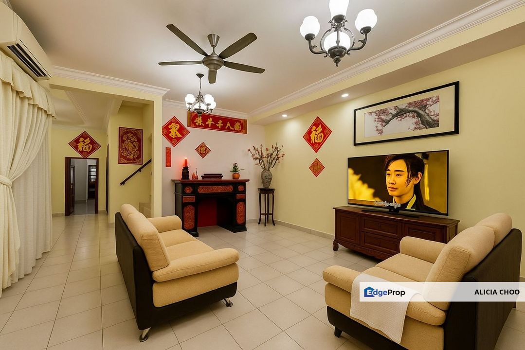 Taman Sutera Utama 2.5 storey house for sales, Johor, Skudai