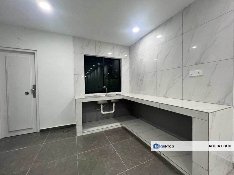 Taman Desa Cemerlang Double storey house for sales, Johor, Ulu Tiram