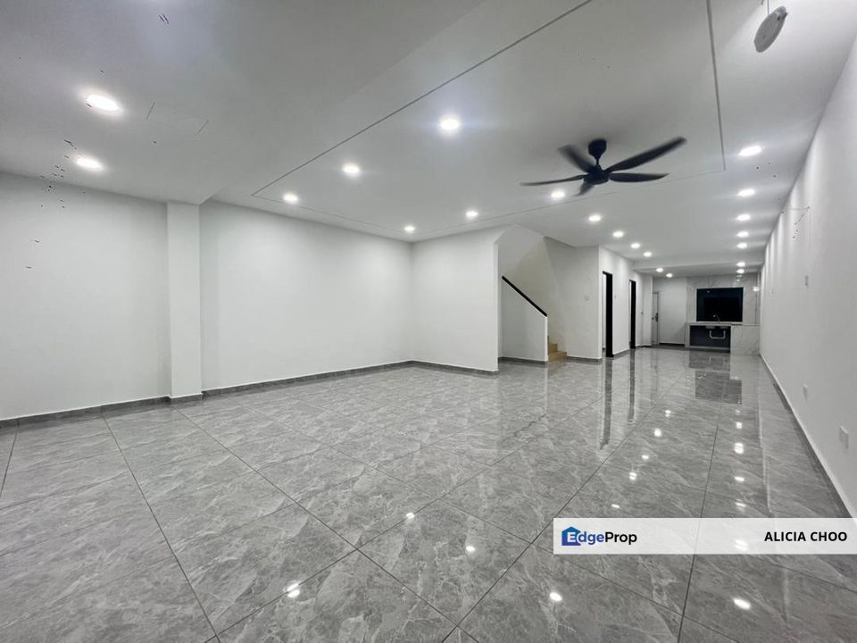 Taman Desa Cemerlang Double storey house for sales, Johor, Ulu Tiram