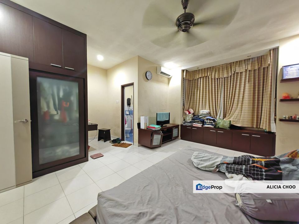 Taman Bestari Indah 2 storey house for sales, Johor, Ulu Tiram