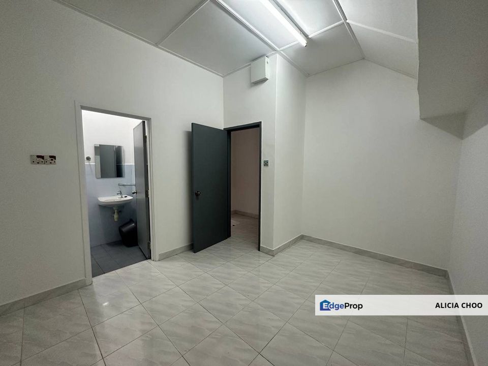 Taman Pelangi Indah 1.5 storey house, Johor, Ulu Tiram