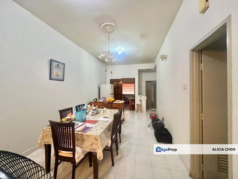 Taman Pelangi Indah 1.5 storey house for sales , Johor, Ulu Tiram