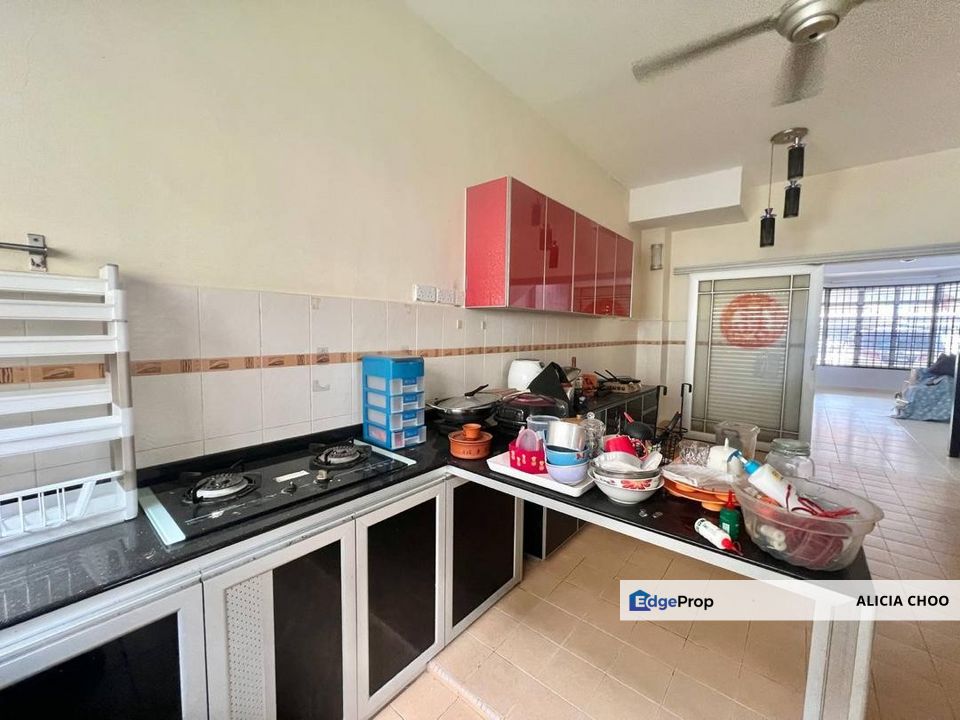 Taman Bukit Tiram 2 storey house for sales, Johor, Ulu Tiram
