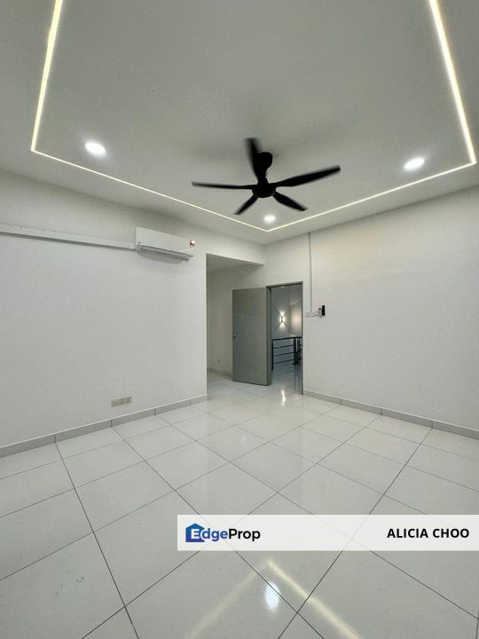 Taman Bestari Indah 2 storey house for sales, Johor, Ulu Tiram