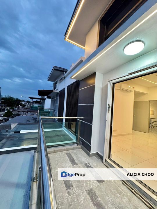 Taman Bestari Indah 2 storey house for sales, Johor, Ulu Tiram