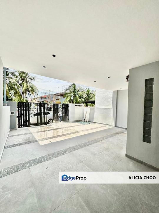 Taman Puteri Wangsa Double storey house for sales, Johor, Ulu Tiram