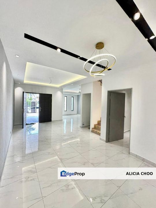 Taman Puteri Wangsa Double storey house for sales, Johor, Ulu Tiram