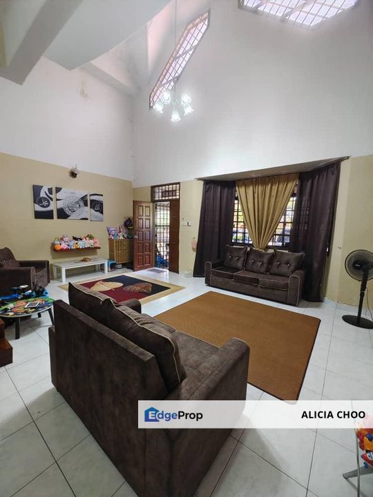 Taman Pelangi Indah renovated 1.5 storey house for sales, Johor, Ulu Tiram