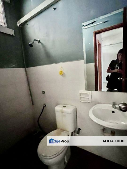 Taman Sierra Perdana 3 storey shop facing main road, Johor, Masai