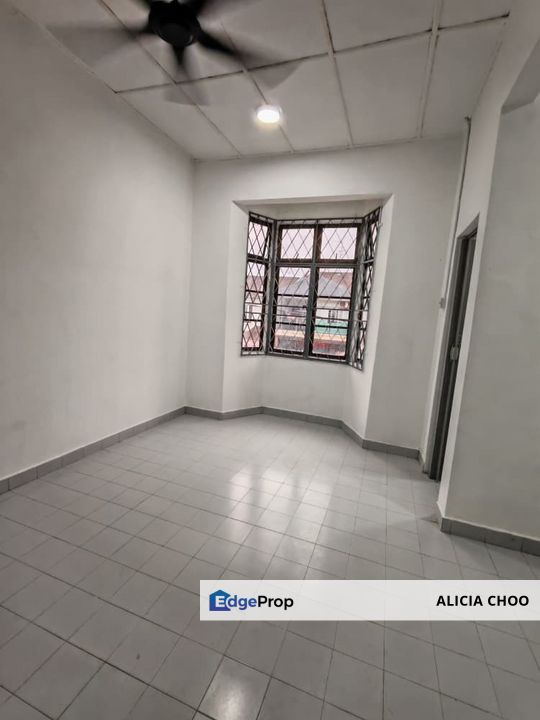 Taman Desa Cemerlang 2 storey house for sales, Johor, Ulu Tiram