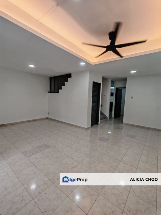 Taman Desa Cemerlang 2 storey house for sales, Johor, Ulu Tiram