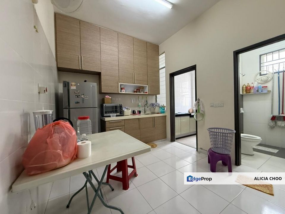 Taman Setia Indah 2 storey house good condition, Johor, Johor Bahru