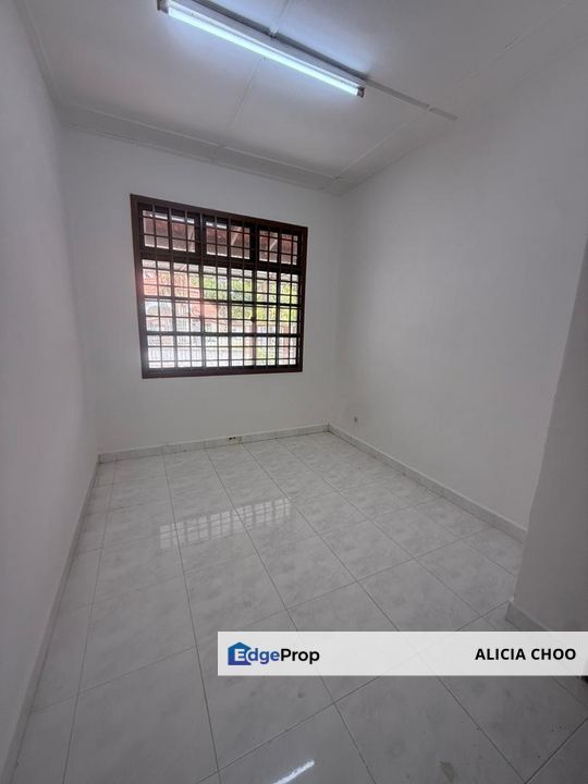 Taman Pelangi Indah 1.5 storey house for sales, Johor, Ulu Tiram