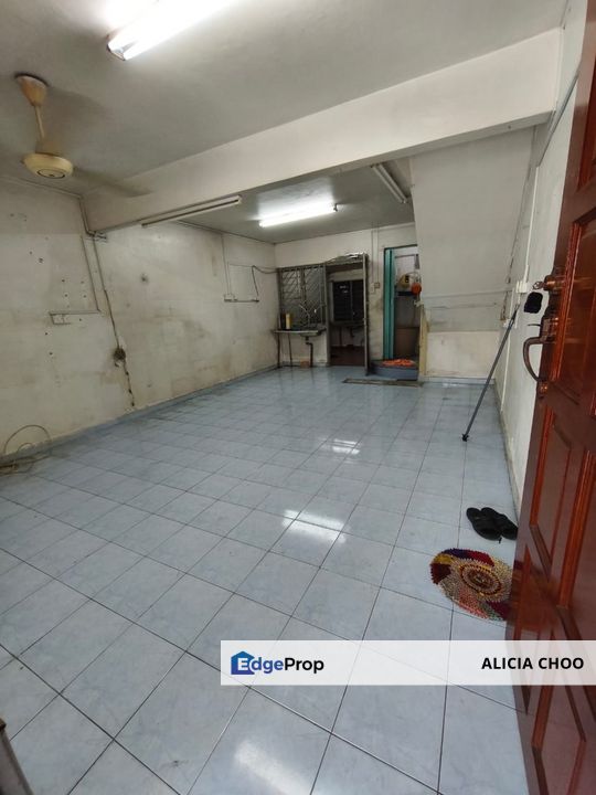 Taman Desa Cemerlang 2 storey low cost house, Johor, Ulu Tiram