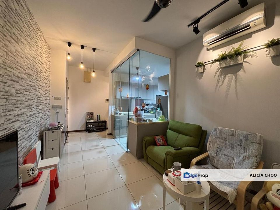 Crescent Bay Suites 2 room Apartment for sales, Johor, Johor Bahru