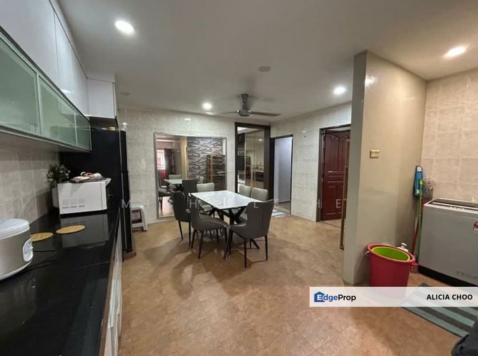 Permas Jaya 2 storey house nice condition, Johor, Permas Jaya/Senibong