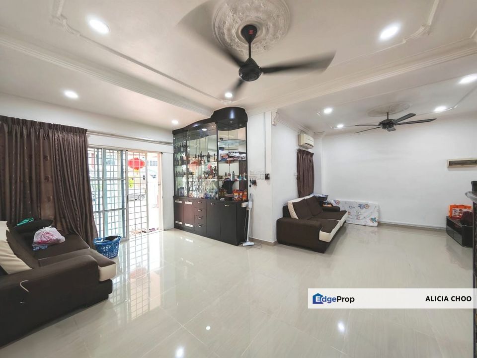 Taman Desa Jaya 2 storey good condition house, Johor, Johor Bahru